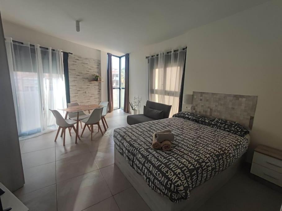 Nuevo Estudio Con Parking Gratis Малага Экстерьер фото
