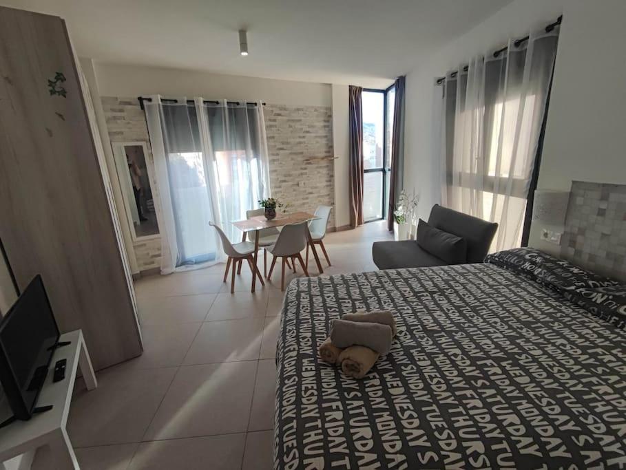 Nuevo Estudio Con Parking Gratis Малага Экстерьер фото
