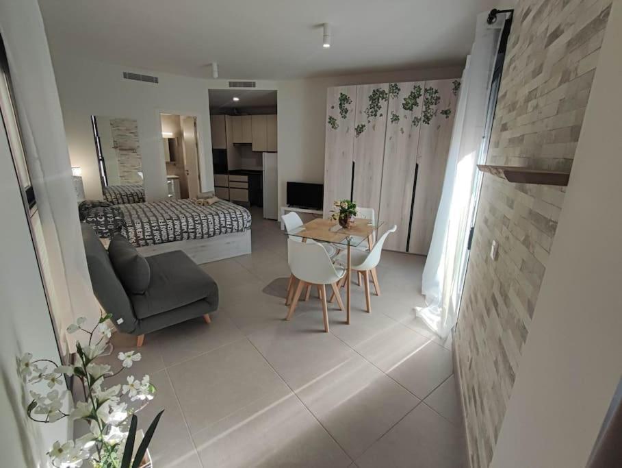 Nuevo Estudio Con Parking Gratis Малага Экстерьер фото