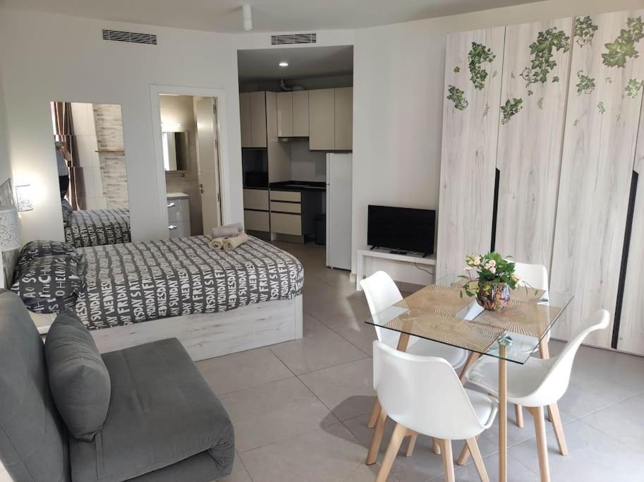 Nuevo Estudio Con Parking Gratis Малага Экстерьер фото